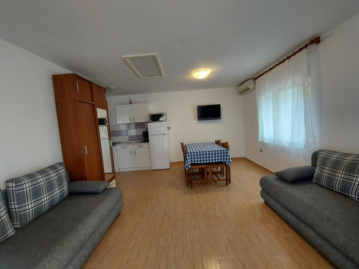 Emma Demarin Apartments Medolino Esterno foto